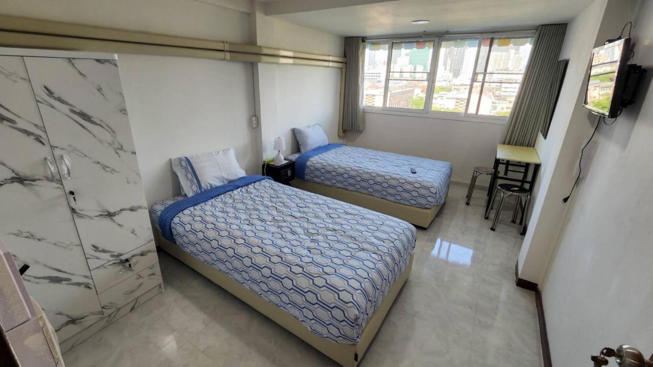 Apartment A4 Dindaeng Bangkok Exterior photo